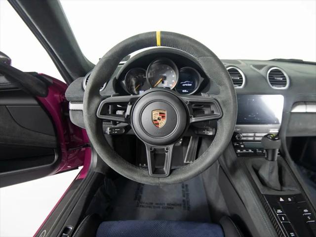 2025 Porsche 718 Cayman GT4 RS