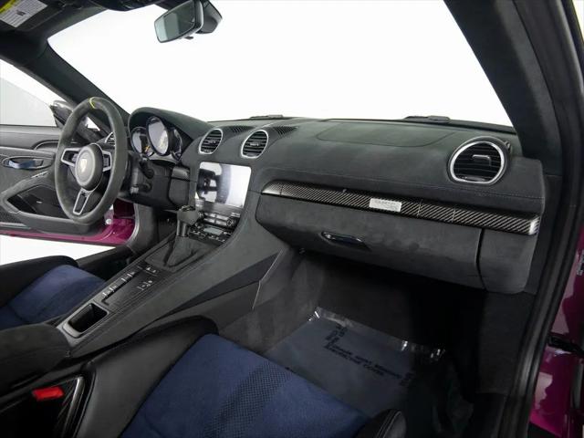 2025 Porsche 718 Cayman GT4 RS