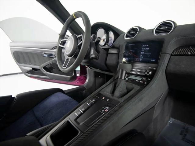 2025 Porsche 718 Cayman GT4 RS