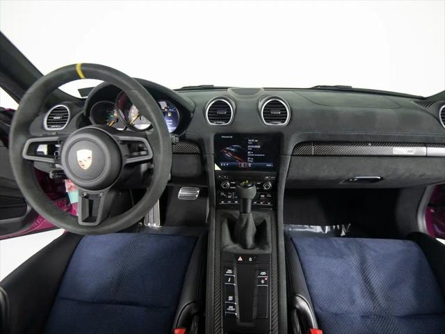 2025 Porsche 718 Cayman GT4 RS