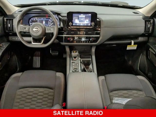 2025 Nissan Pathfinder SV 4WD