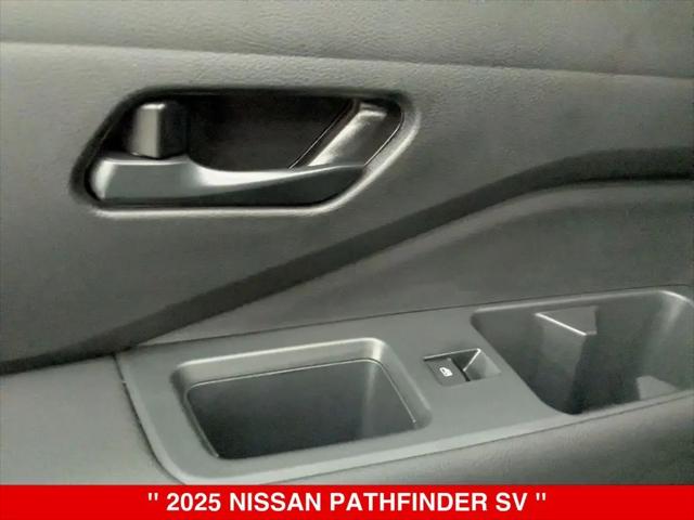 2025 Nissan Pathfinder SV 4WD