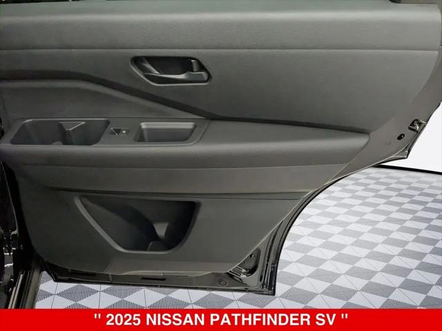 2025 Nissan Pathfinder SV 4WD