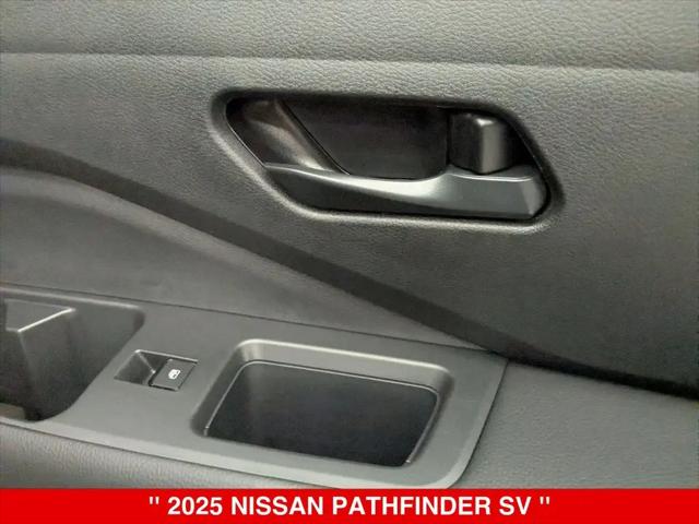 2025 Nissan Pathfinder SV 4WD