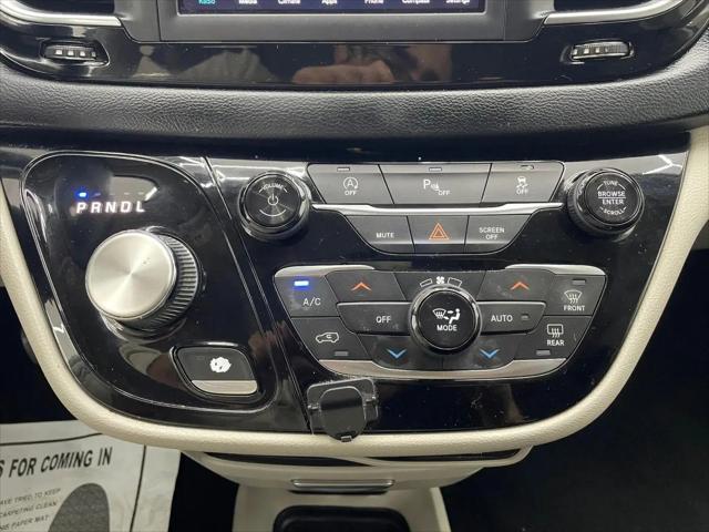 2020 Chrysler Pacifica Touring