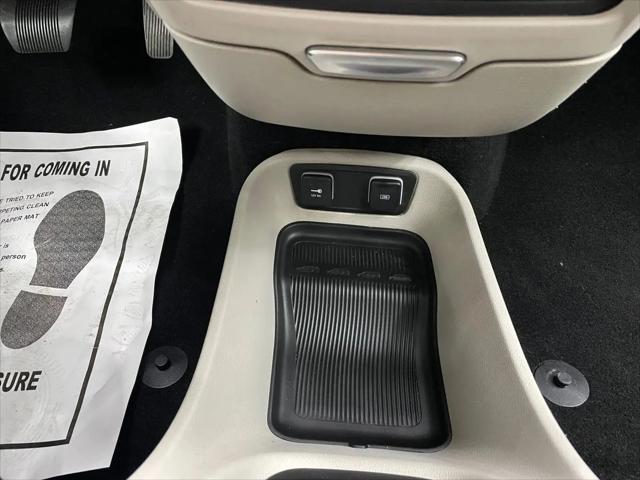 2020 Chrysler Pacifica Touring
