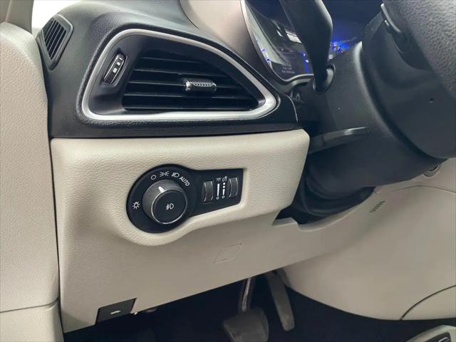 2020 Chrysler Pacifica Touring
