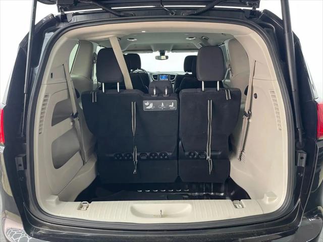 2020 Chrysler Pacifica Touring