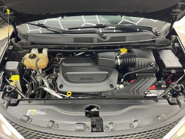 2020 Chrysler Pacifica Touring