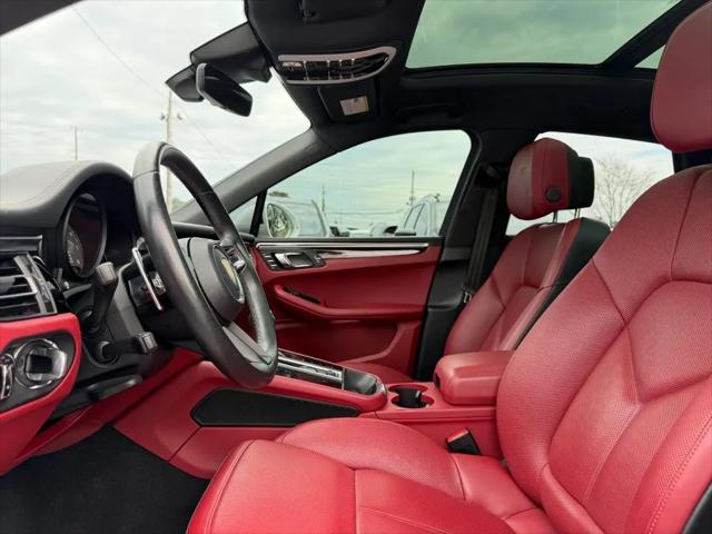 2022 Porsche Macan S