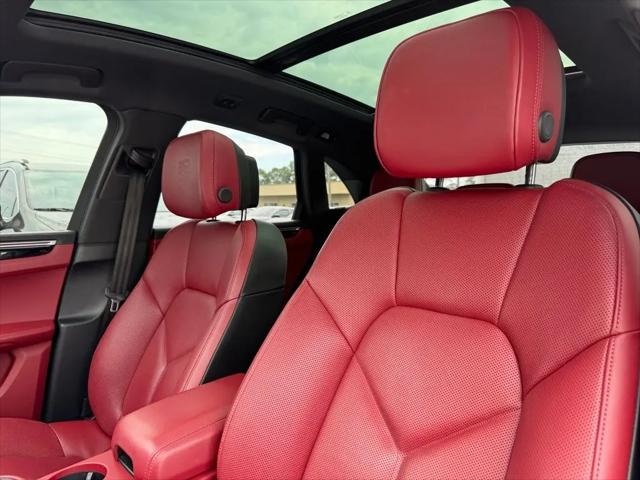 2022 Porsche Macan S