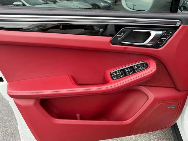 2022 Porsche Macan S