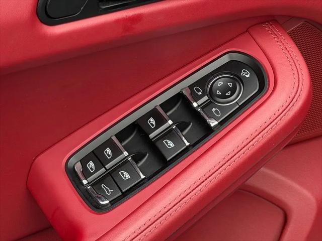 2022 Porsche Macan S