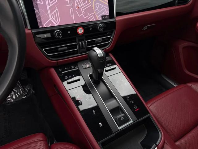 2022 Porsche Macan S