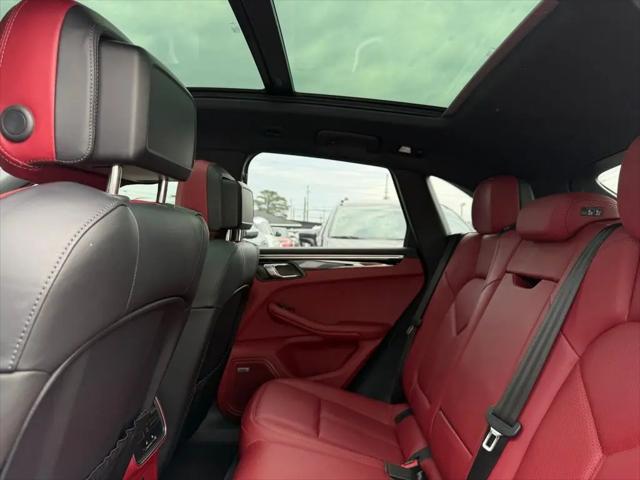 2022 Porsche Macan S