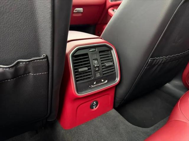2022 Porsche Macan S
