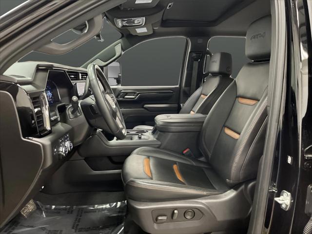 2025 GMC Sierra 3500HD Crew Cab, Standard Bed, AT4, 4WD