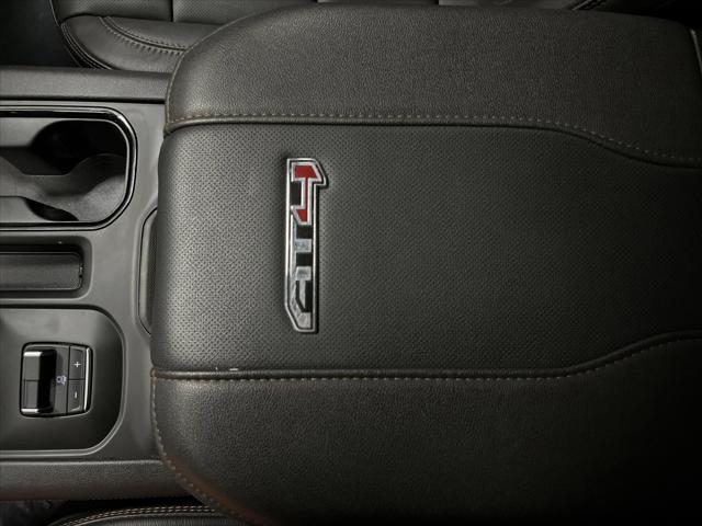 2025 GMC Sierra 3500HD Crew Cab, Standard Bed, AT4, 4WD
