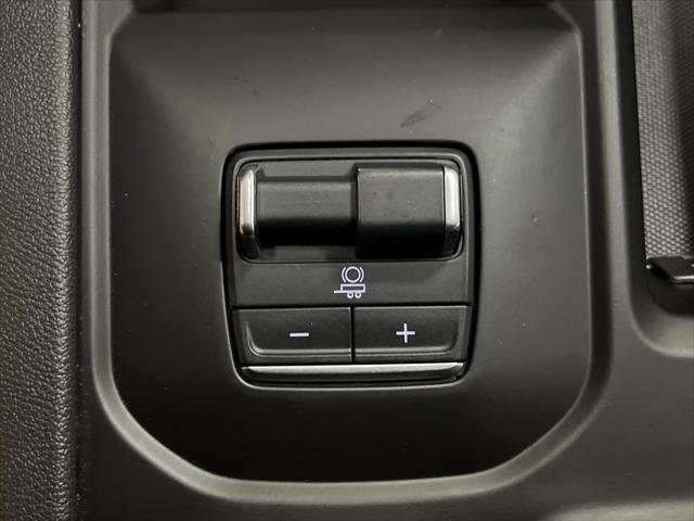 2025 GMC Sierra 3500HD Crew Cab, Standard Bed, AT4, 4WD