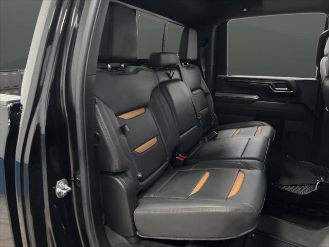 2025 GMC Sierra 3500HD Crew Cab, Standard Bed, AT4, 4WD