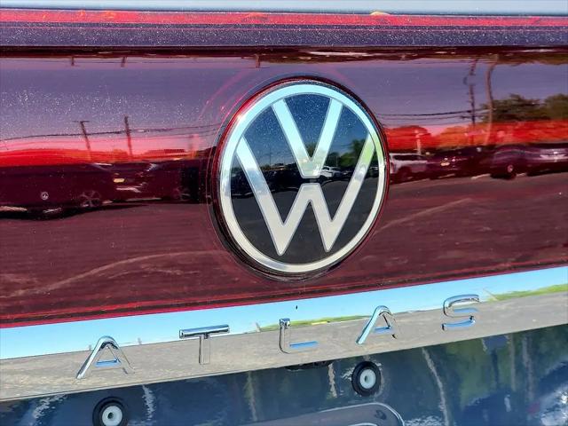 2026 Volkswagen Atlas Cross Sport SEL Premium R-Line