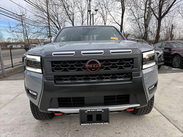 2025 Nissan Frontier Crew Cab PRO-4X 4x4 [6]