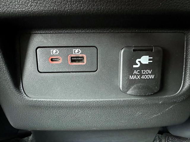 2025 Nissan Frontier Crew Cab PRO-4X 4x4 [12]