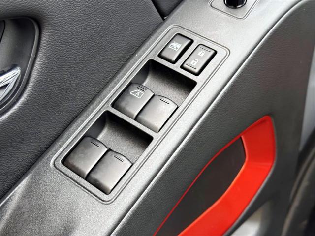 2025 Nissan Frontier Crew Cab PRO-4X 4x4 [16]