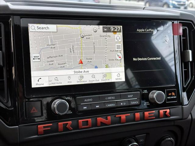 2025 Nissan Frontier Crew Cab PRO-4X 4x4 [19]