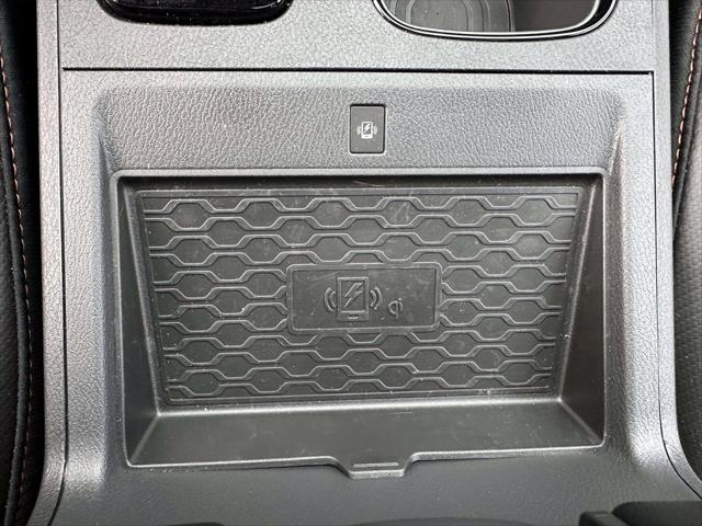 2025 Nissan Frontier Crew Cab PRO-4X 4x4 [24]