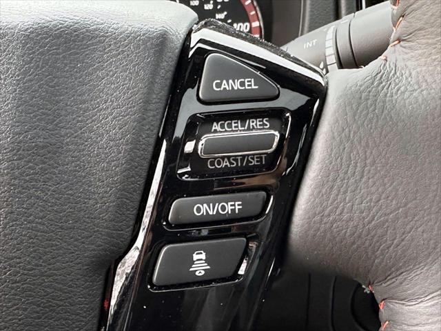 2025 Nissan Frontier Crew Cab PRO-4X 4x4 [26]