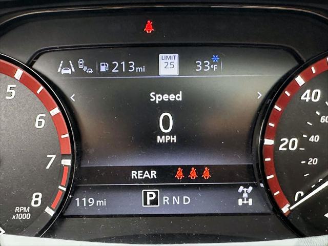 2025 Nissan Frontier Crew Cab PRO-4X 4x4 [30]