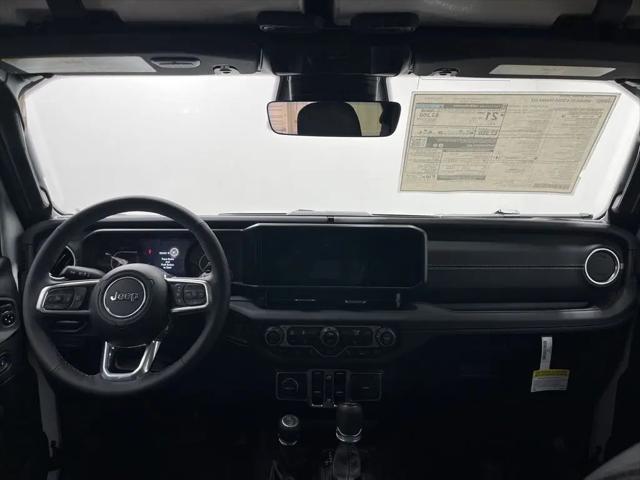 2026 Jeep Wrangler 4-Door Sahara 4x4