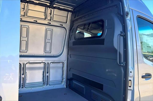 2026 Mercedes-Benz Sprinter 2500 Standard Roof 4-Cyl Diesel HO