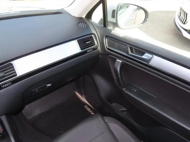2016 Volkswagen Touareg TDI Sport w/Technology