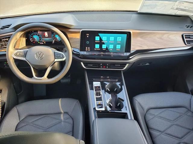 2026 Volkswagen Atlas SE with Technology