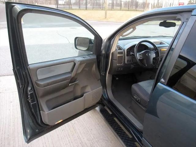 2005 Nissan Titan SE