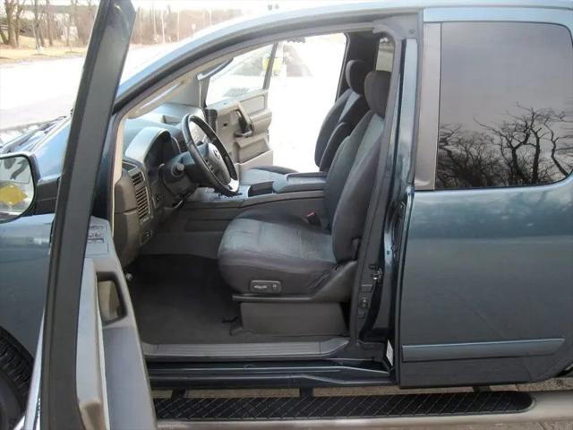 2005 Nissan Titan SE