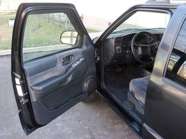 2002 GMC Sonoma SLS