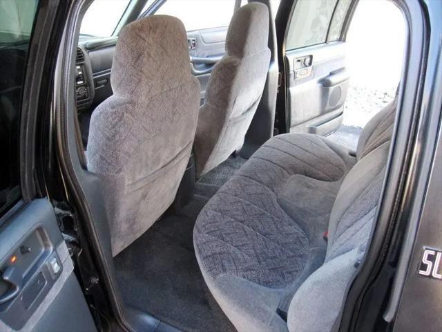 2002 GMC Sonoma SLS
