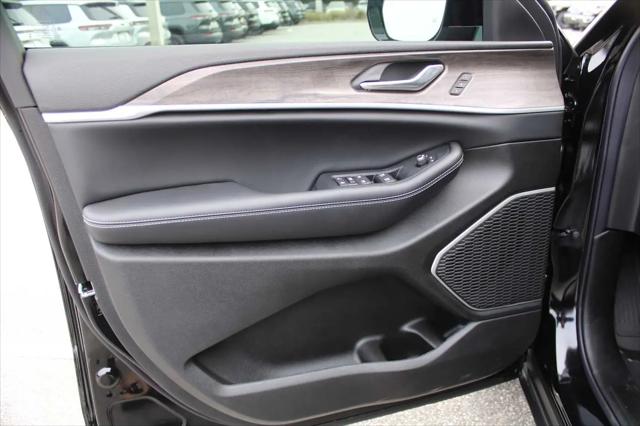 2026 Jeep Grand Cherokee Limited 4x2