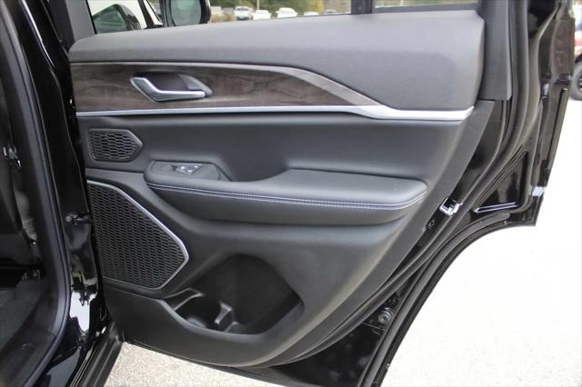 2026 Jeep Grand Cherokee Limited 4x2