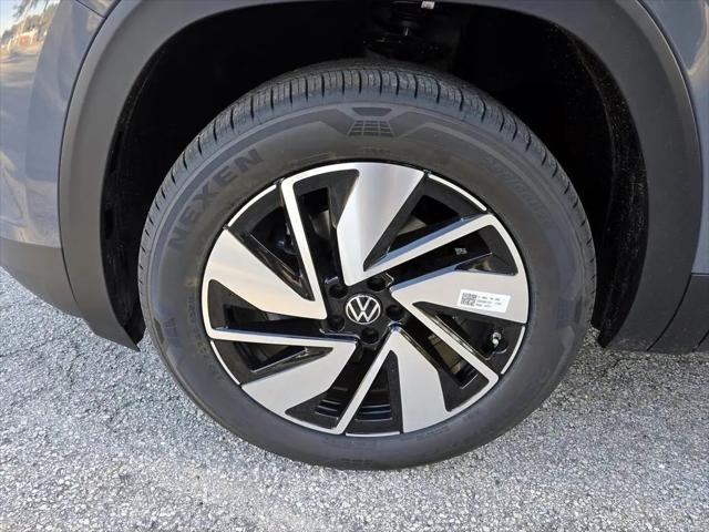 2026 Volkswagen Atlas SE with Technology