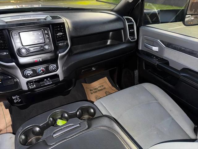 2021 Ram 3500 Big Horn Crew Cab 4x4 8' Box