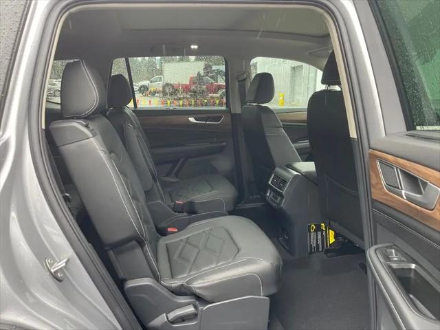 2026 Volkswagen Atlas SE with Technology