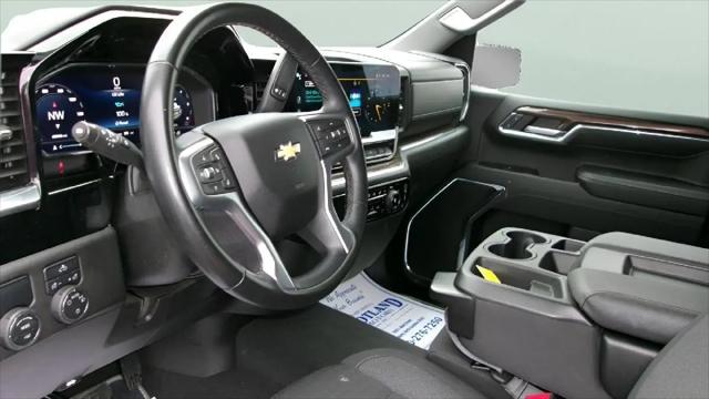 2024 Chevrolet Silverado 1500 2WD Crew Cab Standard Bed LT