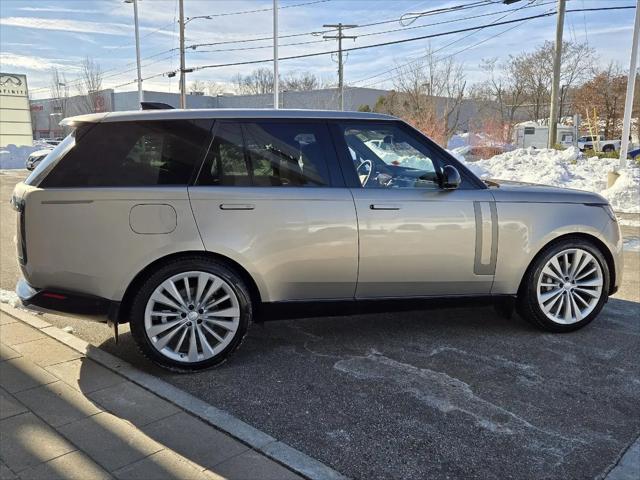 2024 Land Rover Range Rover P400 SE