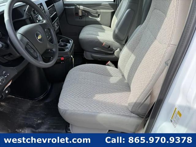 2025 Chevrolet Express Cutaway Work Van