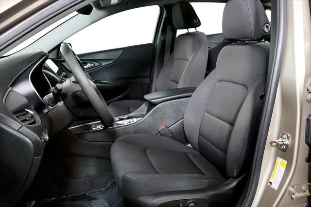 2022 Chevrolet Malibu FWD LT