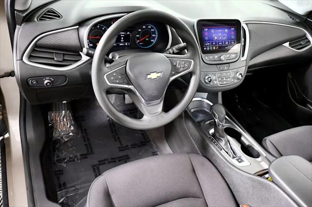 2022 Chevrolet Malibu FWD LT